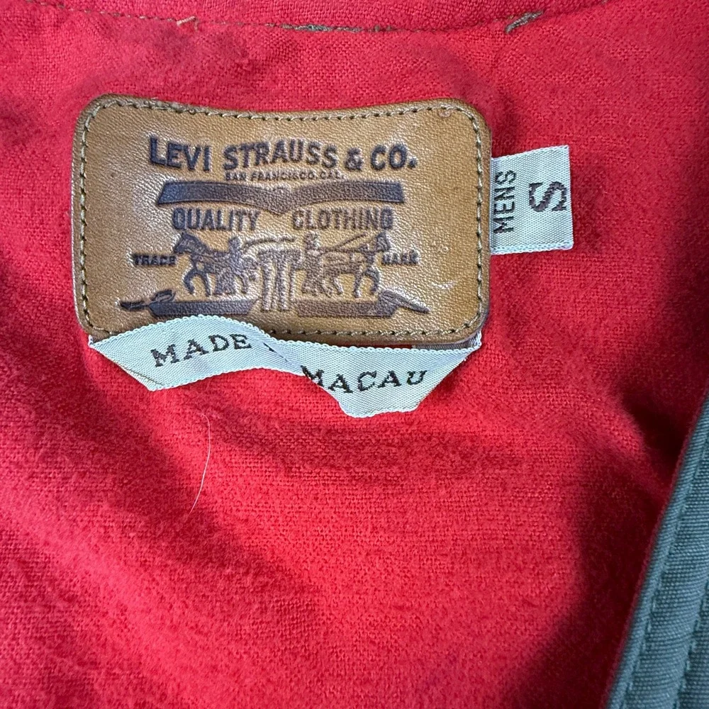 Vintage Levis Mens Size Small‎ Utility Vest Khaki Tan Red Lining Cargo Pockets